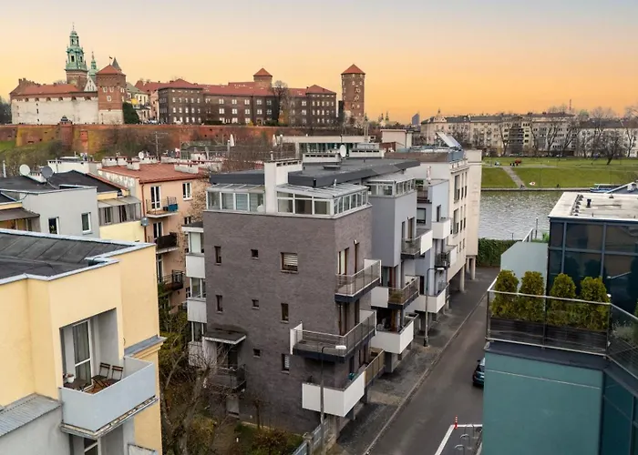 Cracow Vistula Harmony By Bookinghost *