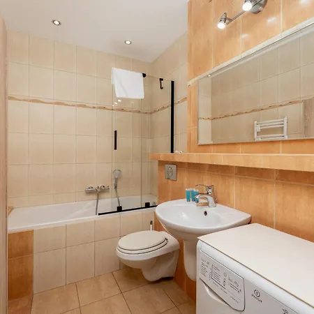 Cracow Vistula Harmony By Bookinghost كراكوفيا